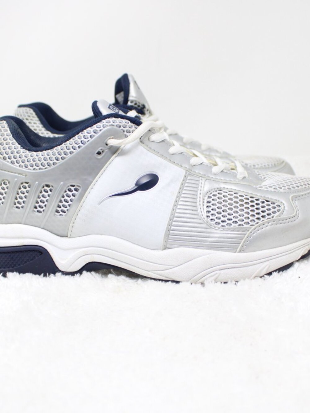GDefy Gravity Defyer Shoes Men 7.5 Silver/White Support Comfort Walking Athletic